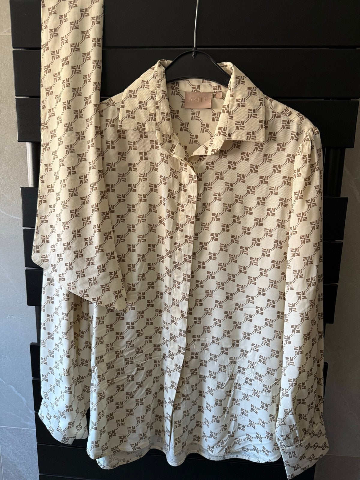 Blouse Josh V  met stoffen sjaal  maat S, Verzenden, Nieuw, Maat 36 (S), Beige