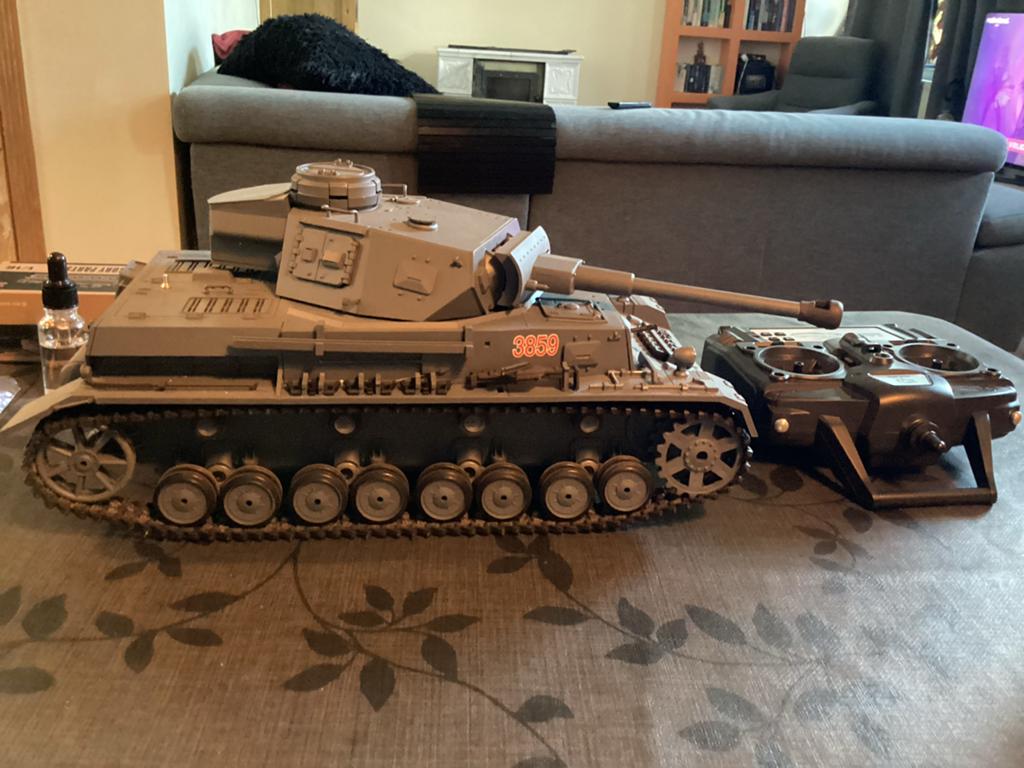 RC Tank Heng Long Panzer kampfwagen IV Schaal 1:16, Ophalen of Verzenden, Zo goed als nieuw