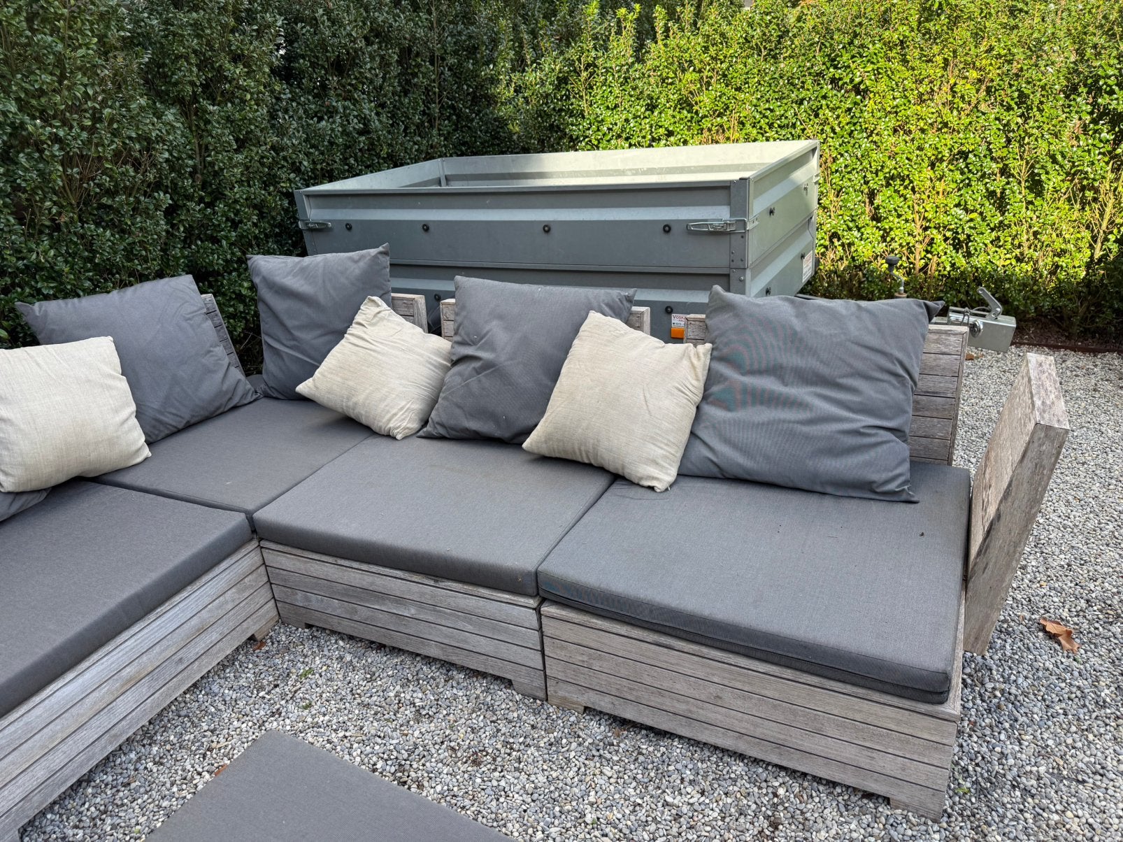Foto 4 van Grote 12-delige houten loungeset – inclusief kussens