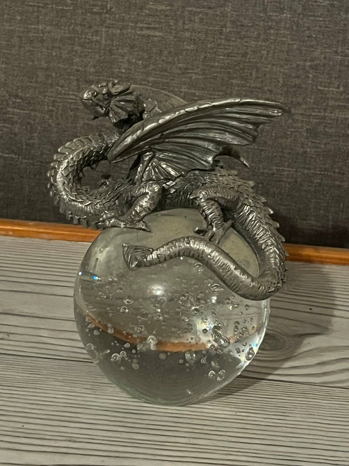 Draak op glazen bol - fantasy decoratie, Verzamelen, Ophalen, Gebruikt, Fantasy