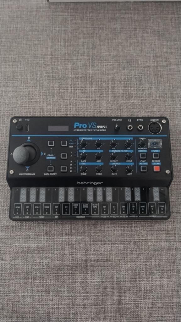 Behringer Pro VS Mini Synthesizer, Muziek en Instrumenten, Ophalen of Verzenden, Nieuw