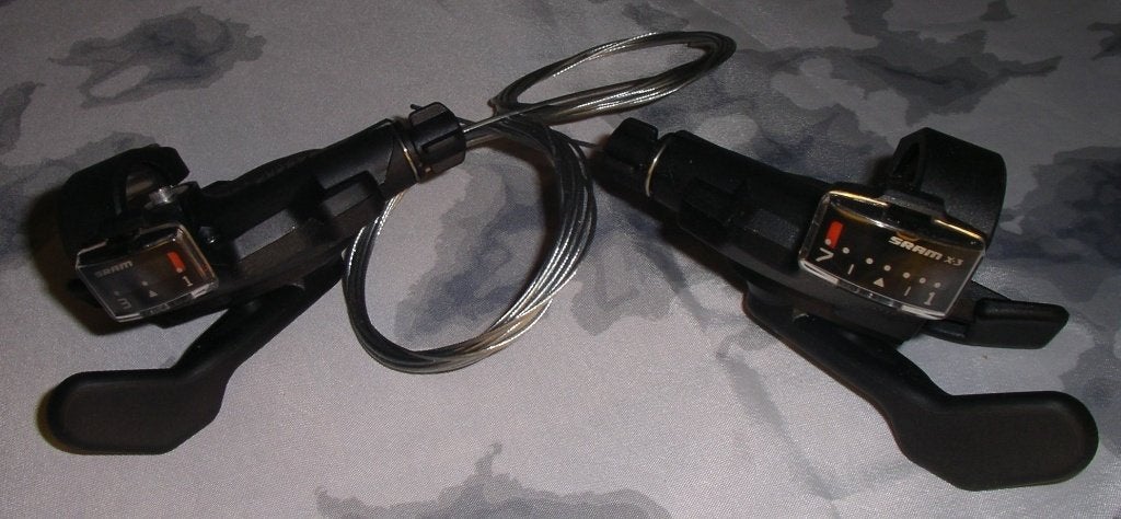 SRAM X3 shifters / schakelverstellers 3 x 7, Fietsen en Brommers, Fietsonderdelen, Overige materialen, Ophalen of Verzenden, Zo goed als nieuw