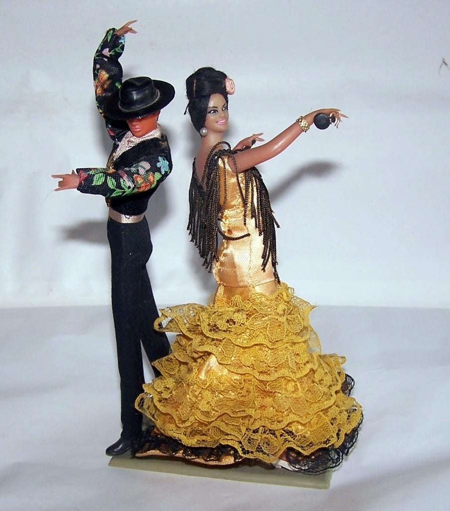 Set Flamenco dansers. Izgs., Verzamelen, Poppen, Ophalen of Verzenden, Zo goed als nieuw, Pop