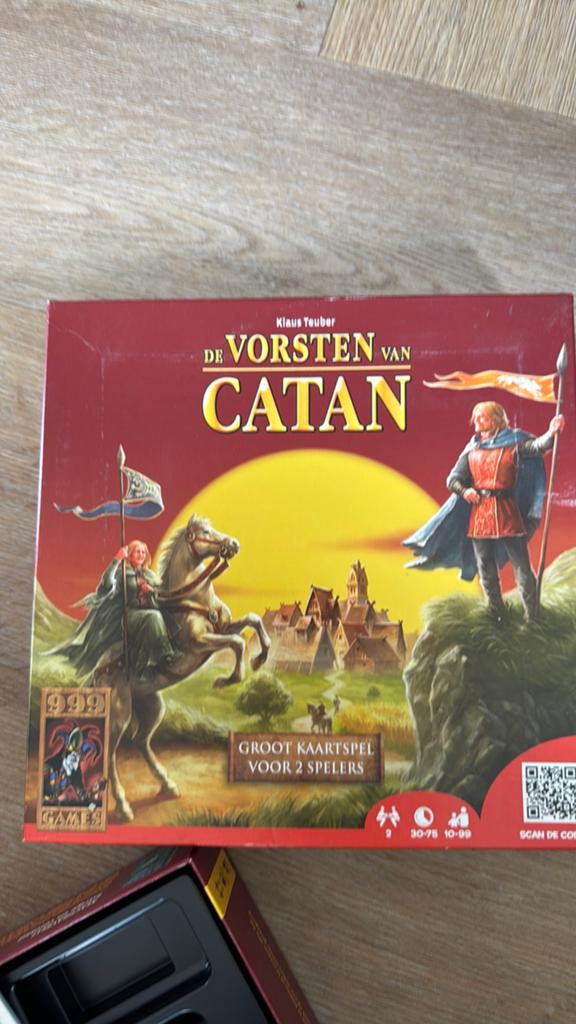 De Vorsten van Catan - Groot Kaartspel voor 2 Spelers, Hobby en Vrije tijd, Gezelschapsspellen | Kaartspellen, Een of twee spelers