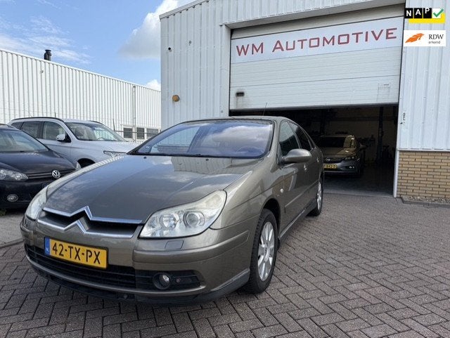 Citroen C5 2.0-16V Exclusive AUTOMAAT, Gebruikt, Beige, 4 cilinders, Bedrijf