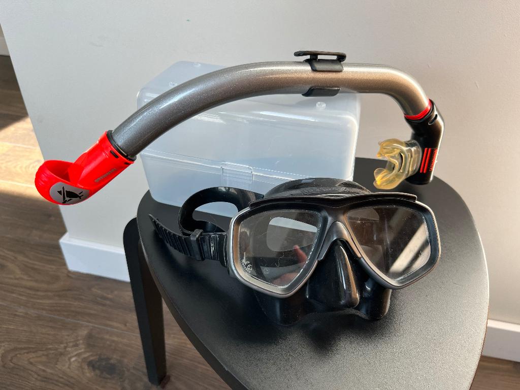 duikbril (beuchat) met adempijpje (technisub), Watersport en Boten, Duiken, Ophalen of Verzenden, Gebruikt, Duikbril of Snorkel