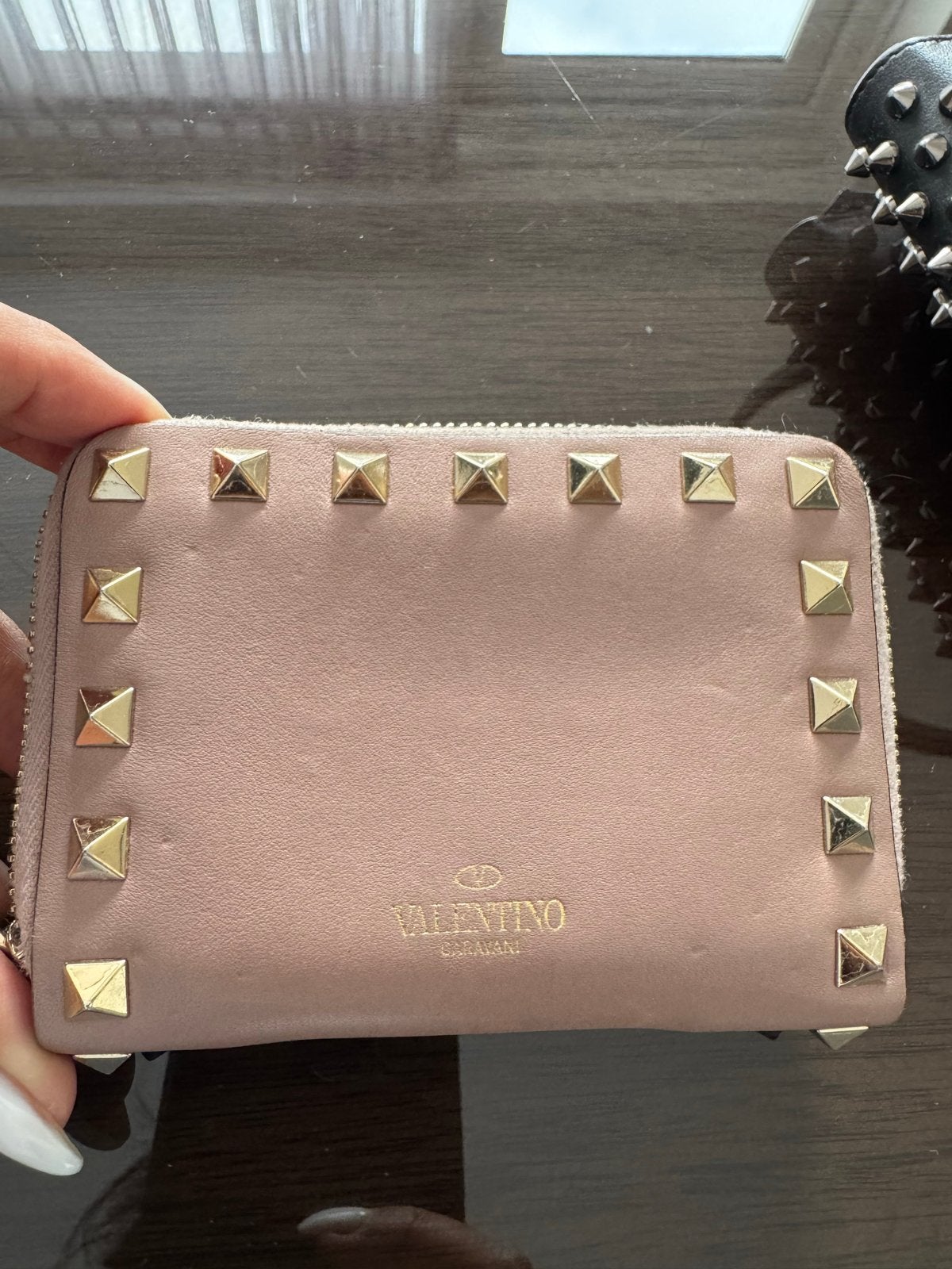 Valentino Garavani Rockstud Portemonnee Roze Leer, Sieraden, Tassen en Uiterlijk, Portemonnees, Gebruikt, Overige merken, Roze