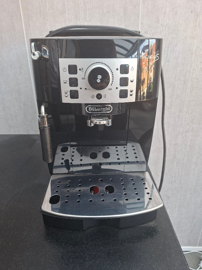 Koffiezetapparaat delonghi, Ophalen, Gebruikt, Koffiemachine, Koffiebonen