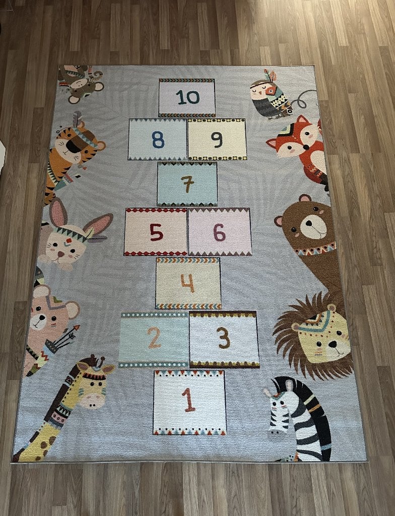 Play vloerkleed kinderkamer hinkelen 160x230 als nieuw, Ophalen, Overige merken, Kleed of Kussen, Zo goed als nieuw