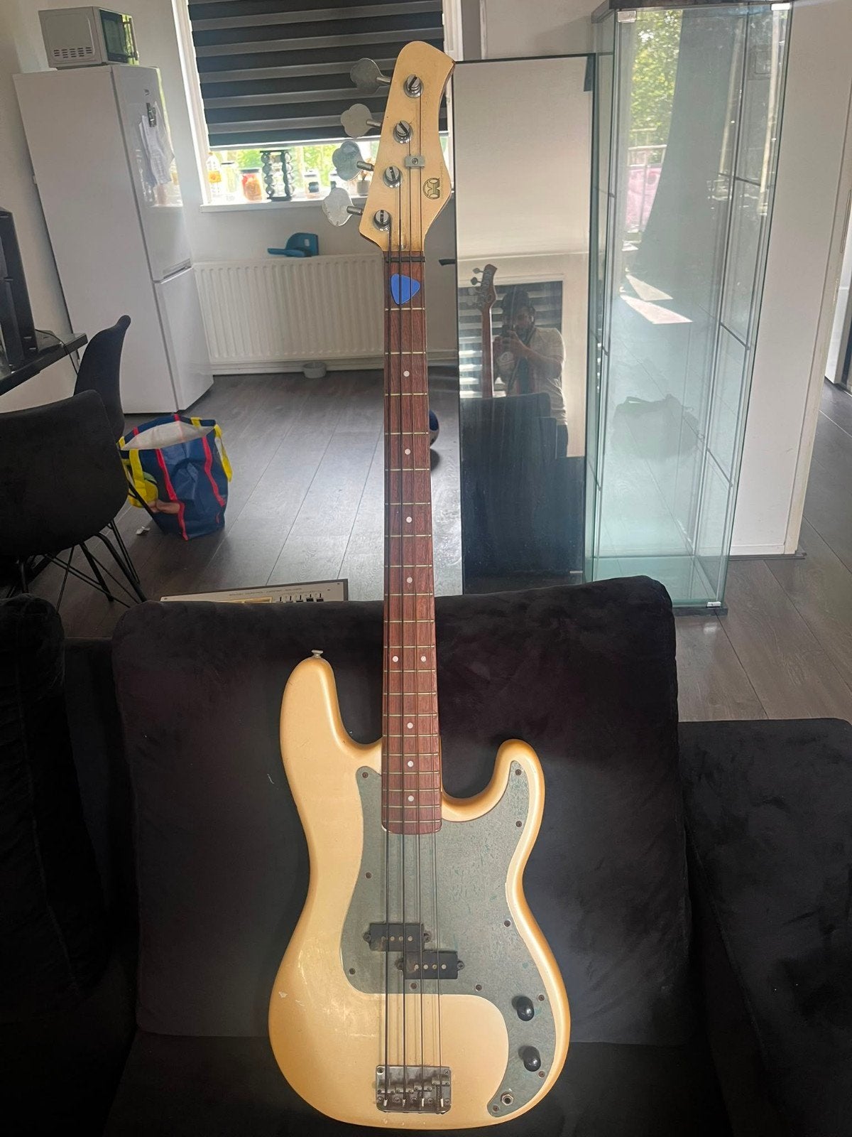 Hondo H83 Vintage basgitaar - Gebruikt met gebruikerssporen, Muziek en Instrumenten, Ophalen of Verzenden, Gebruikt, Elektrisch