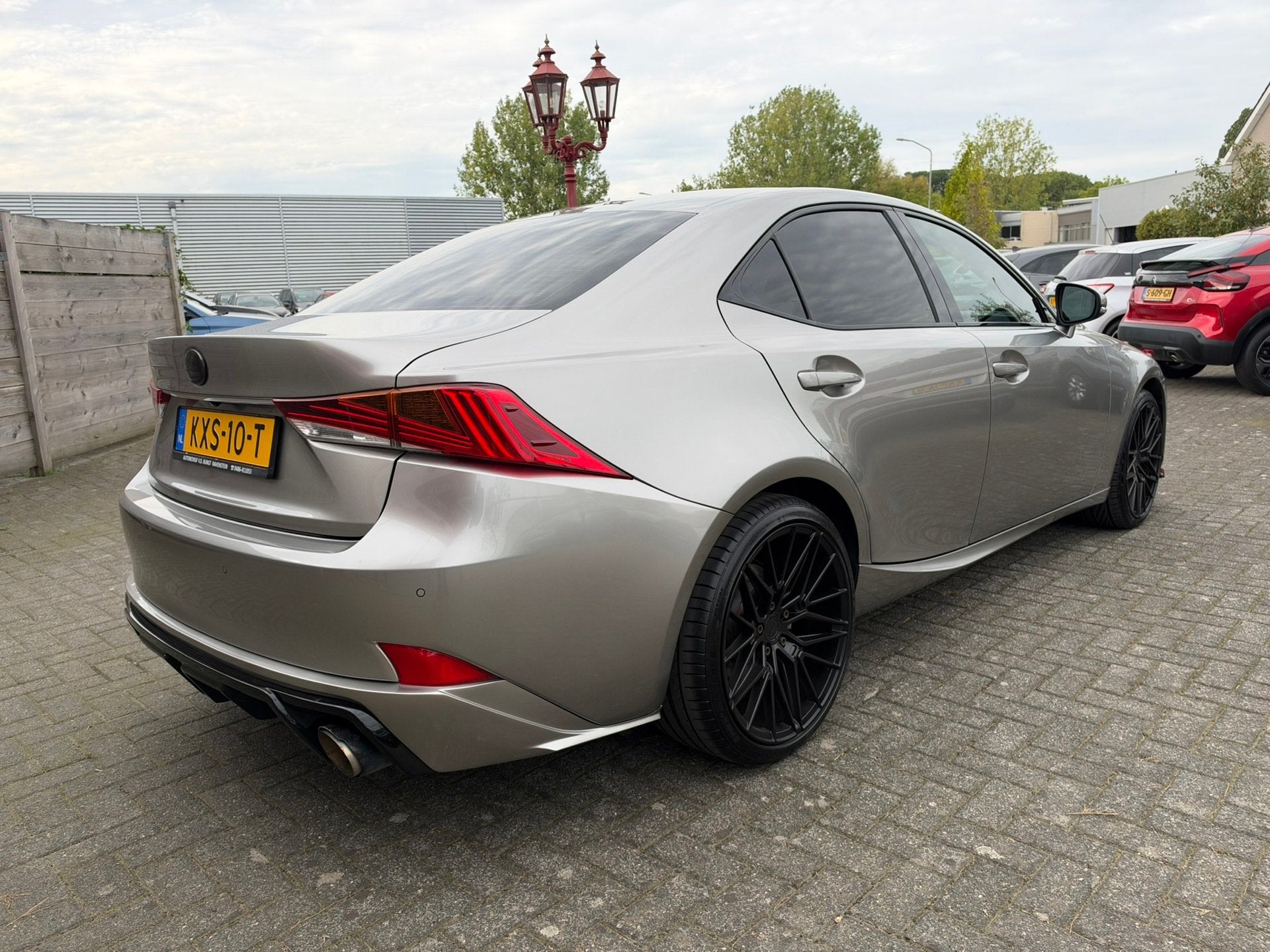 Lexus IS 300h Hybrid Business Line, Auto's, Automaat, Achterwielaandrijving, Gebruikt, Leder en Stof