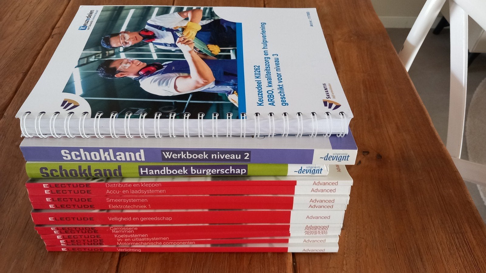 MBO Boeken voor automonteur nieuw!, Boeken, Diverse auteurs, Ophalen of Verzenden, Zo goed als nieuw, MBO