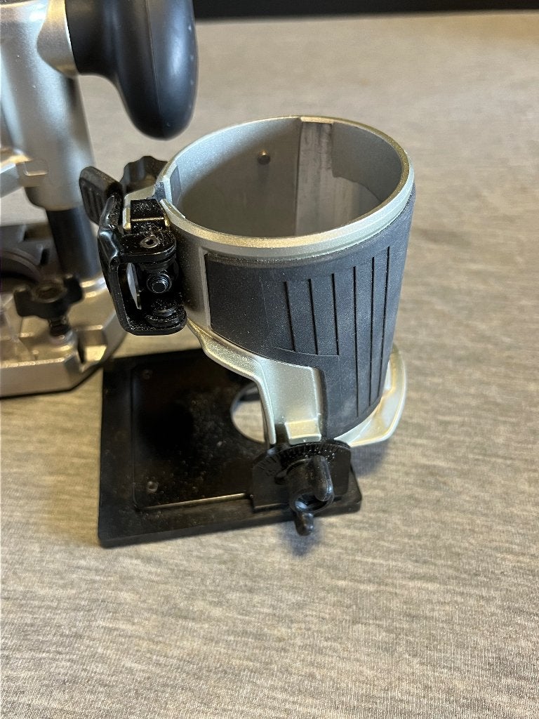 Makita DRT50 Boven/ Kantenfrees Body, Accu, Ophalen of Verzenden, Zo goed als nieuw, Makita