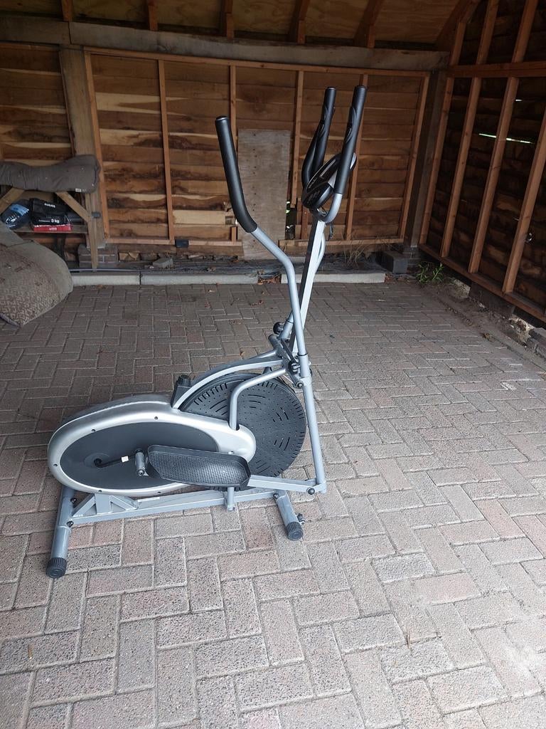 Crosstrainer. Prima staat, Ophalen, Zo goed als nieuw
