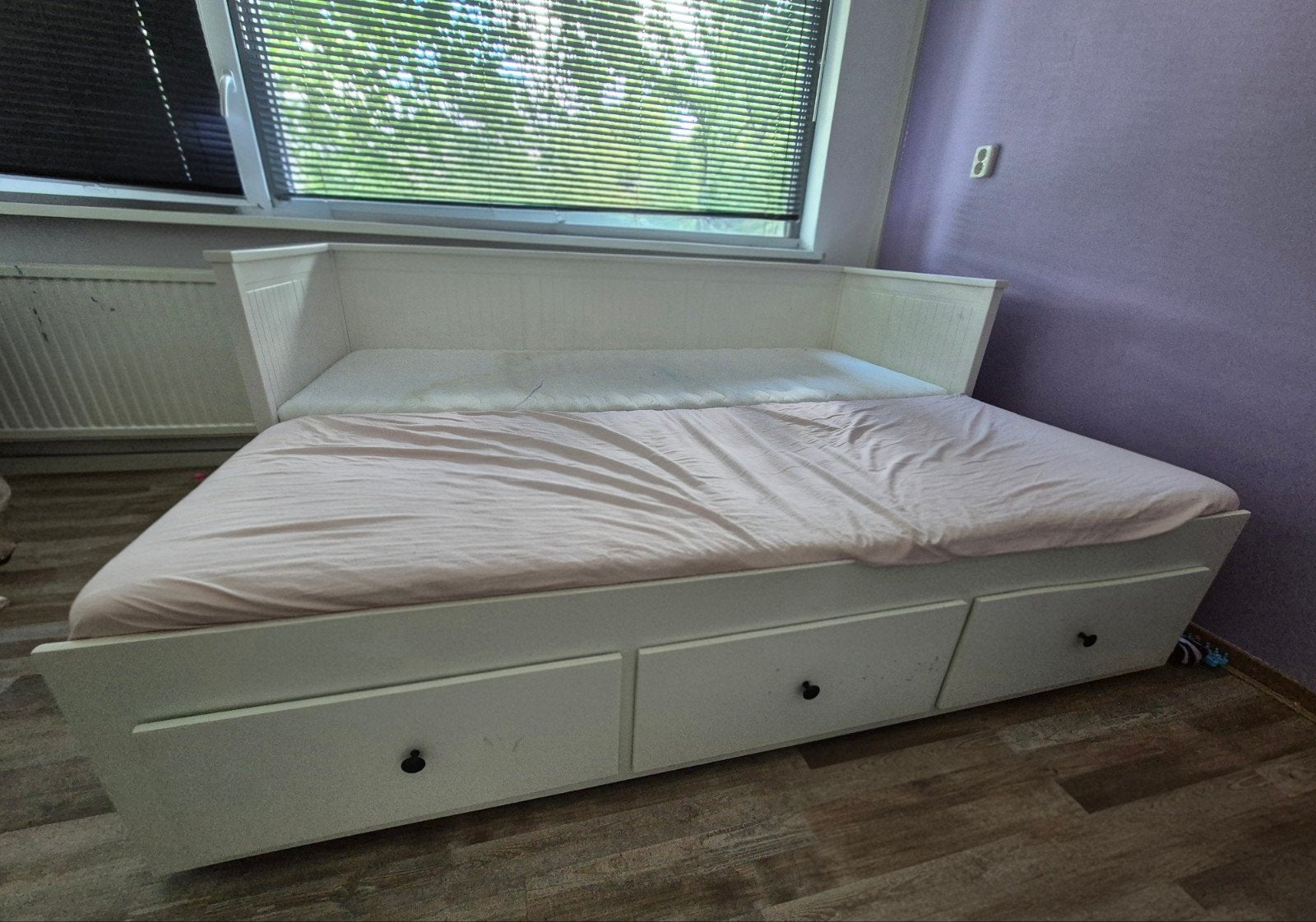 HEMNES
Bedbank met 3 lades, Huis en Inrichting, Slaapkamer | Slaapbanken, Ophalen, Gebruikt, Wit, Tweepersoons