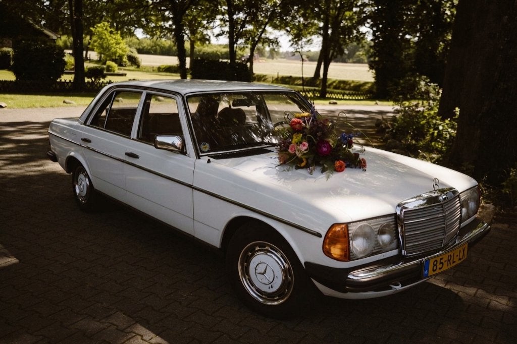 Mercedes-Benz 200-Serie 2.5 250 1978 Wit, 1330 kg, Achterwielaandrijving, Wit, Particulier