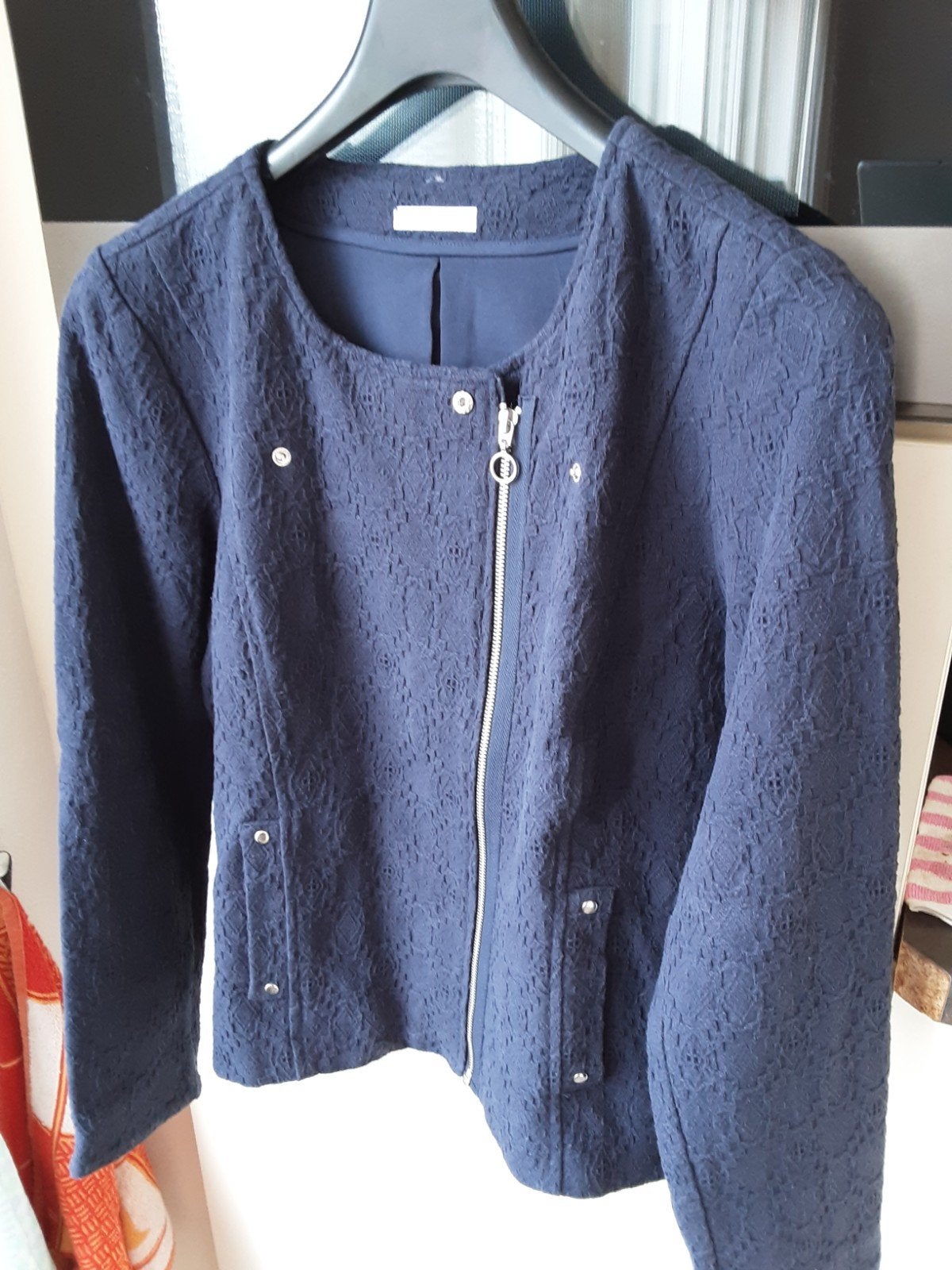 Donkerblauw damesjasje maat 42-44, Blauw, Maat 42/44 (L), Ophalen of Verzenden, Zo goed als nieuw