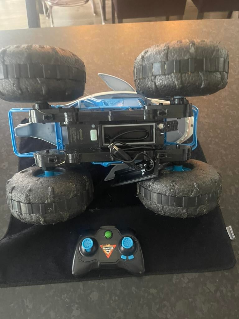 Bestuurbare monstertruck, Elektro, Gebruikt, Auto offroad, Ophalen of Verzenden