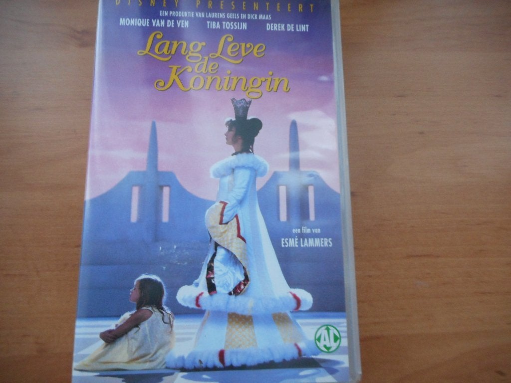 LANG LEVE DE KONINGIN! Mooie Speelfilm Op VIDEO!, Cd's en Dvd's, Alle leeftijden, Ophalen of Verzenden, Zo goed als nieuw, VHS