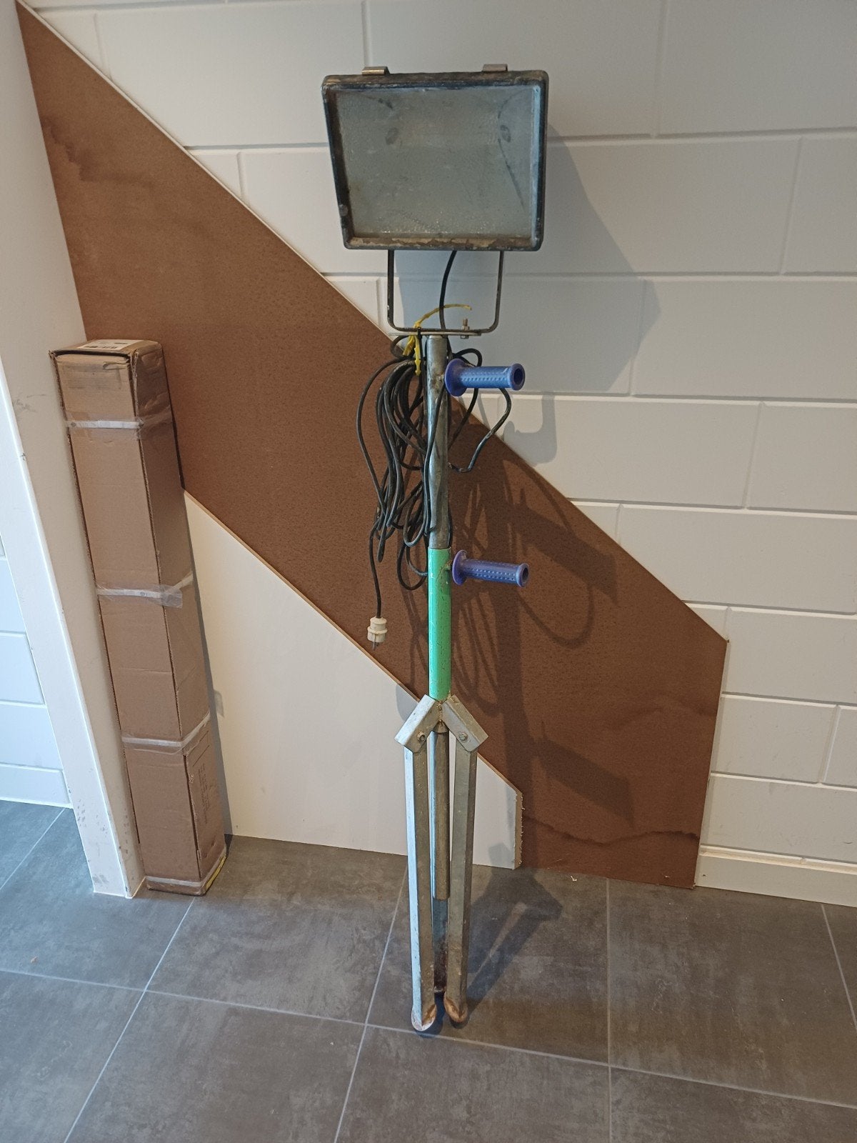 Bouwlamp 1000W op statief, in hoogte verstelbaar, Doe-het-zelf en Verbouw, Bouwverlichting, Ophalen, 500 watt of meer