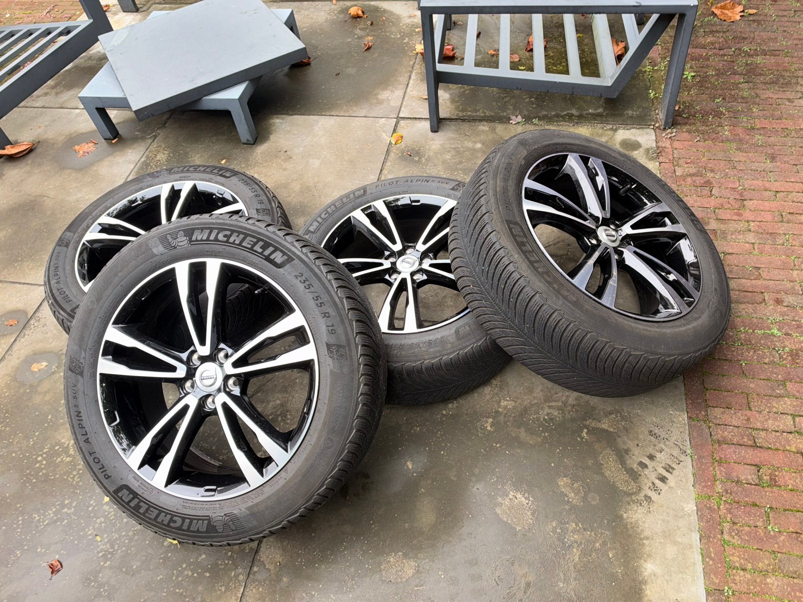 19" Volvo XC60 Black Diamond Cut velgen + winterbanden, Banden en Velgen, Winterbanden, 235 mm, Ophalen