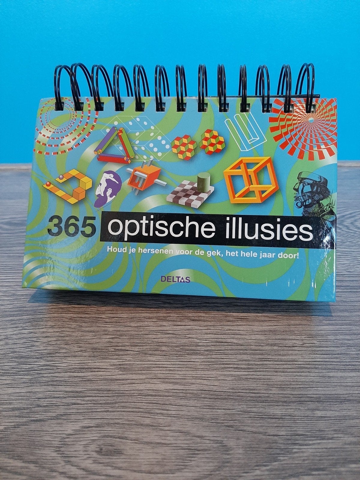 365 optische illusies, Boeken, Ophalen of Verzenden, Zo goed als nieuw