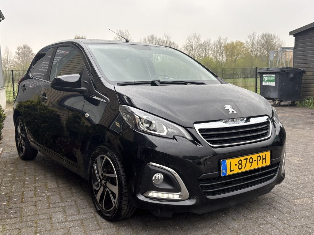 Peugeot 108 1.0 e-VTi Allure BTW-CARPLAY-CAMERA-AIRCO, Auto's, Voorwielaandrijving, Gebruikt, Euro 6, 4 stoelen