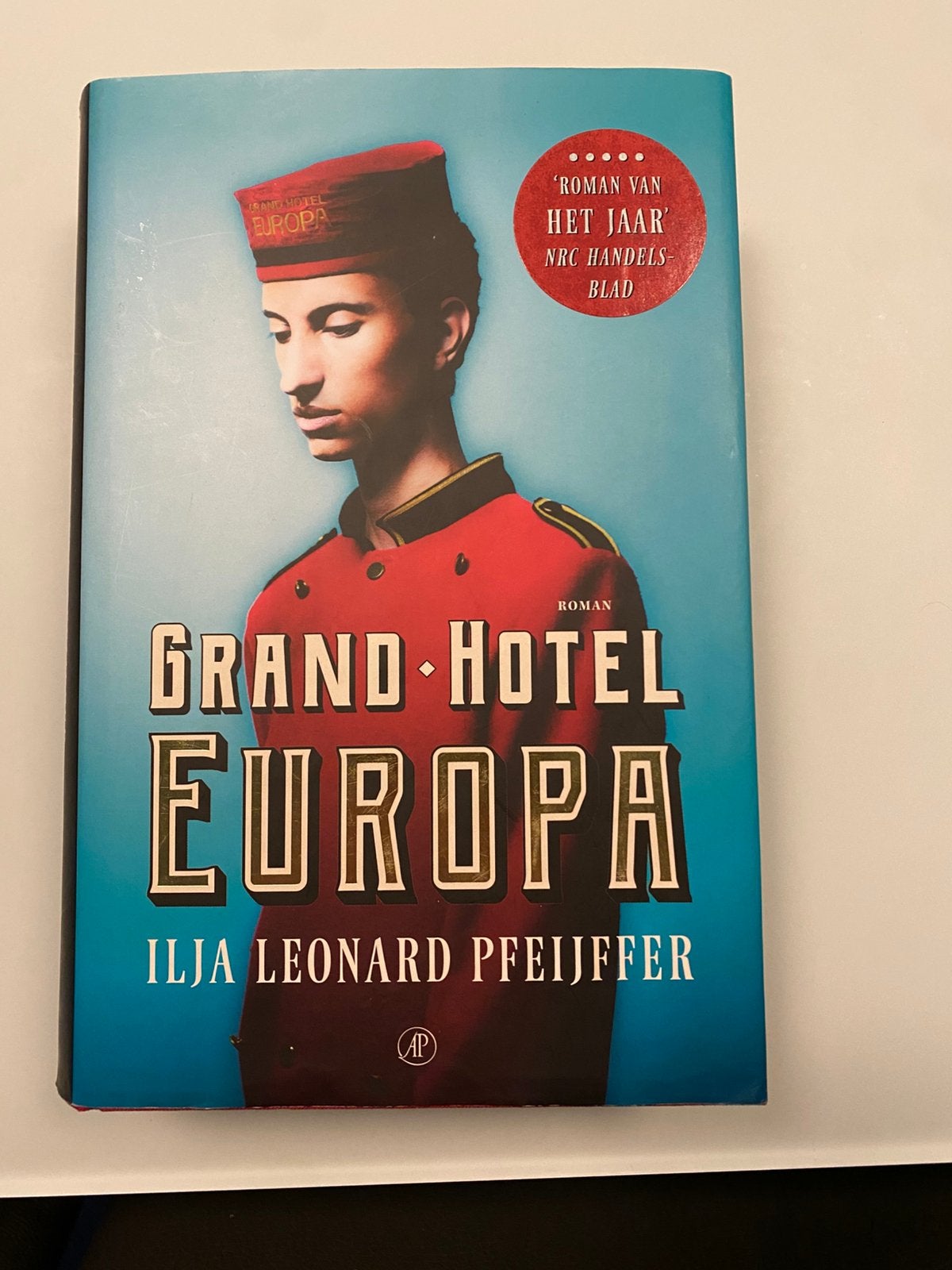 Grand Hotel Europa, Boeken, Ophalen of Verzenden, Zo goed als nieuw, Sport