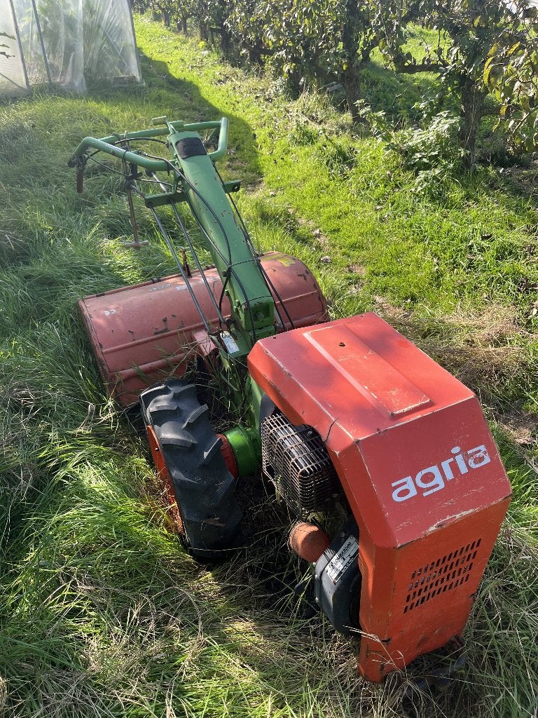 tweewielige trekker met frees, Benzine, Gebruikt, Tuinfrees, Ophalen