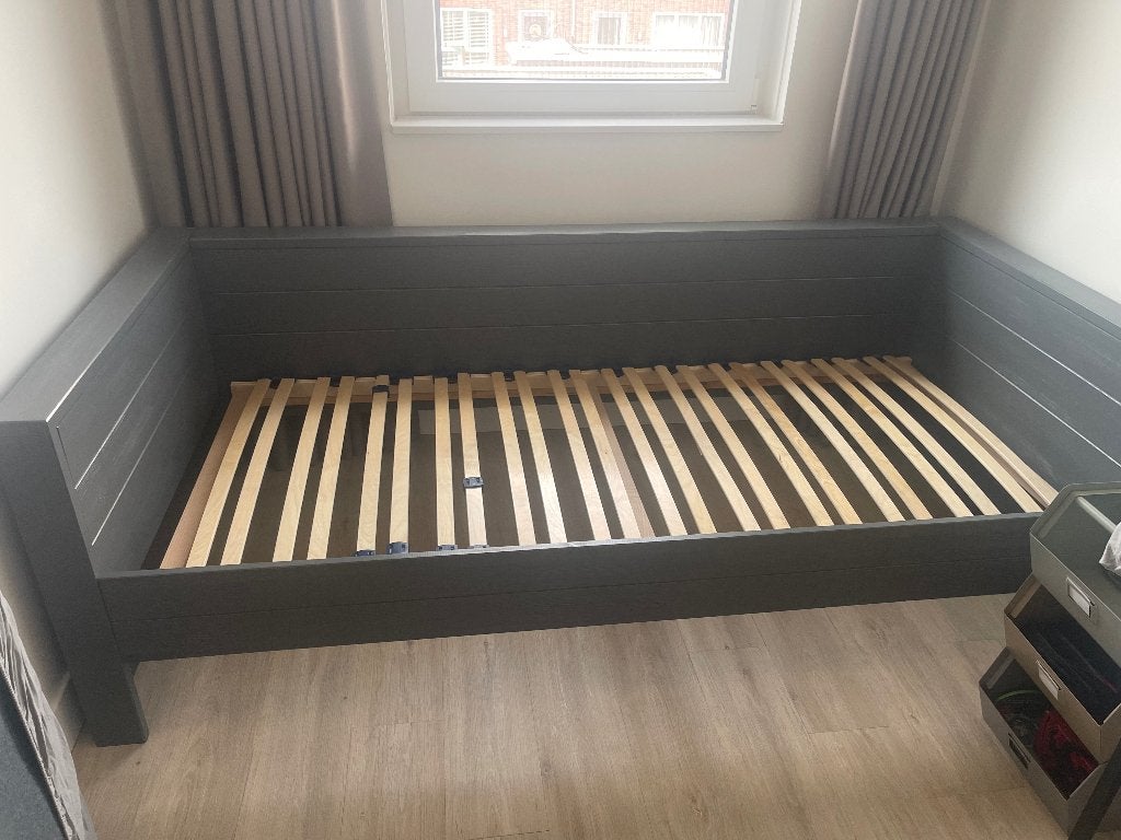 Woood bed met lattenbodem, Ophalen, 85 tot 100 cm, Gebruikt, Lattenbodem