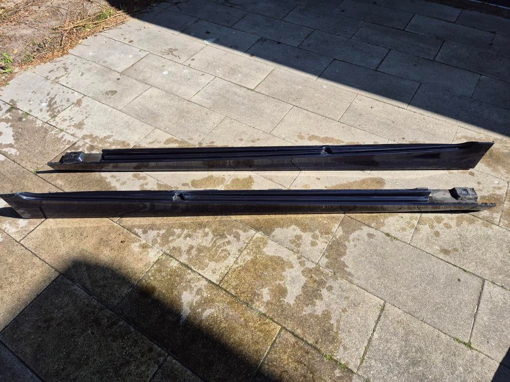 BMW F10 Sideskirts Links en Rechts Blauw, Ophalen, Gebruikt