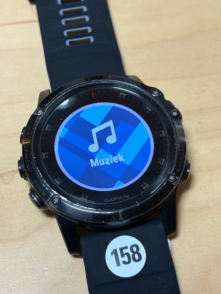 Garmin Fenix 5X plus (GPSinruil-nr 158), Gebruikt, Hoogte, Zwart, Info@gpsinruil.nl