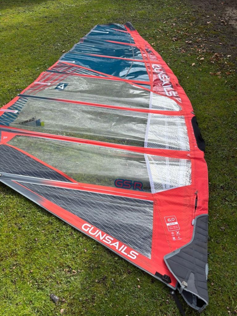Surfzeil Gunsails gs-r  6.0 meter, Watersport en Boten, Ophalen, Zo goed als nieuw, Zeil, Met draagtas