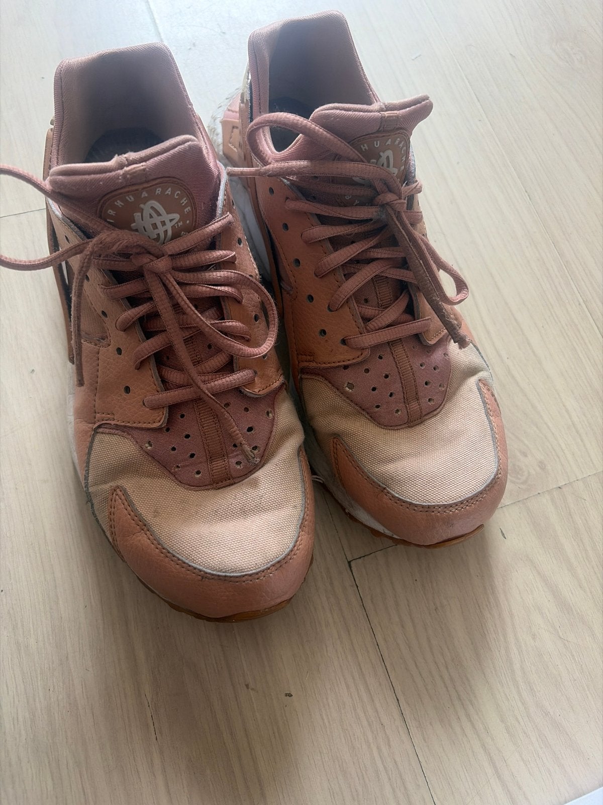 Nike Huarache sneakers - Roze/Beige - Maat 42, Ophalen of Verzenden, Gedragen, Roze, Sneakers of Gympen