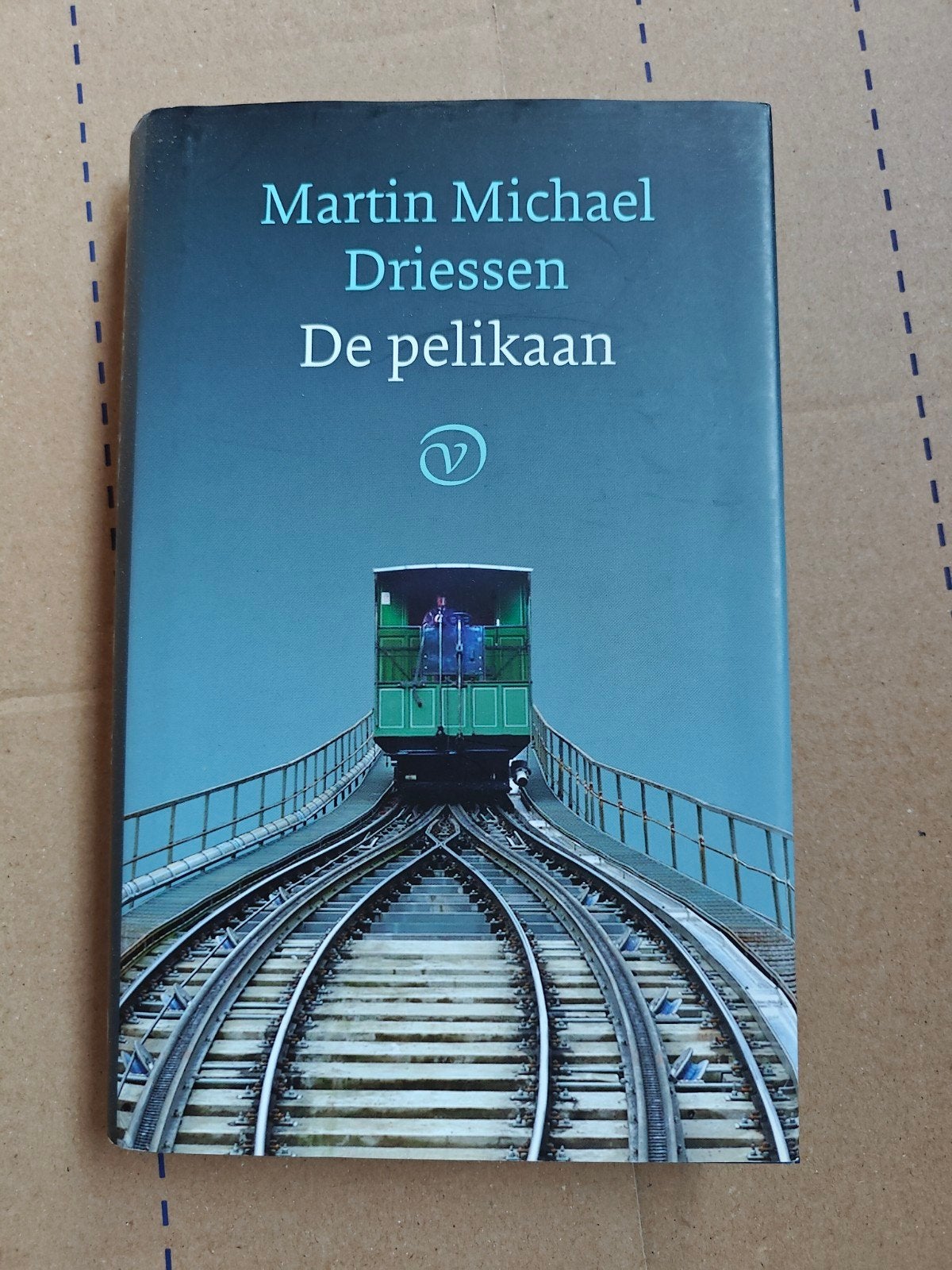 Martin Michael Driessen - De pelikaan, Boeken, Ophalen of Verzenden, Gelezen, Martin Michael Driessen, Nederland