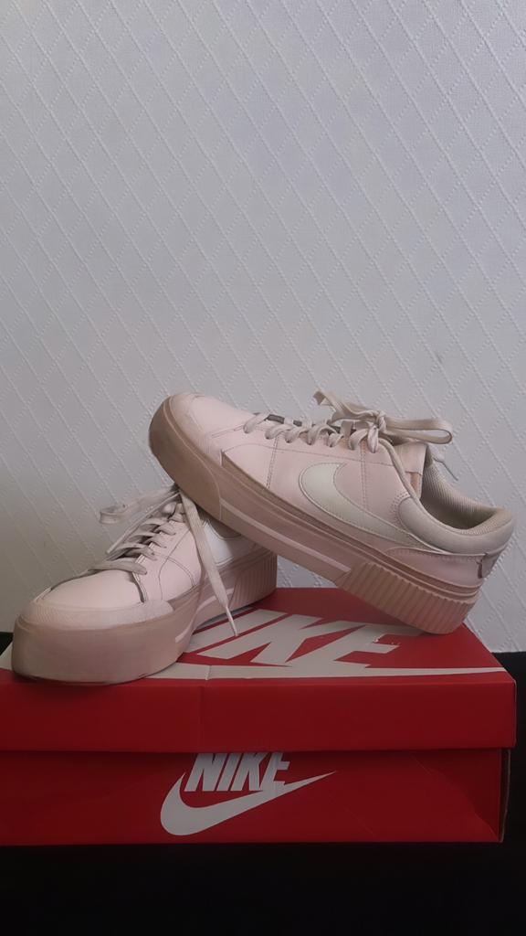 Roze nike court legery, Ophalen of Verzenden, Zo goed als nieuw, Overige kleuren
