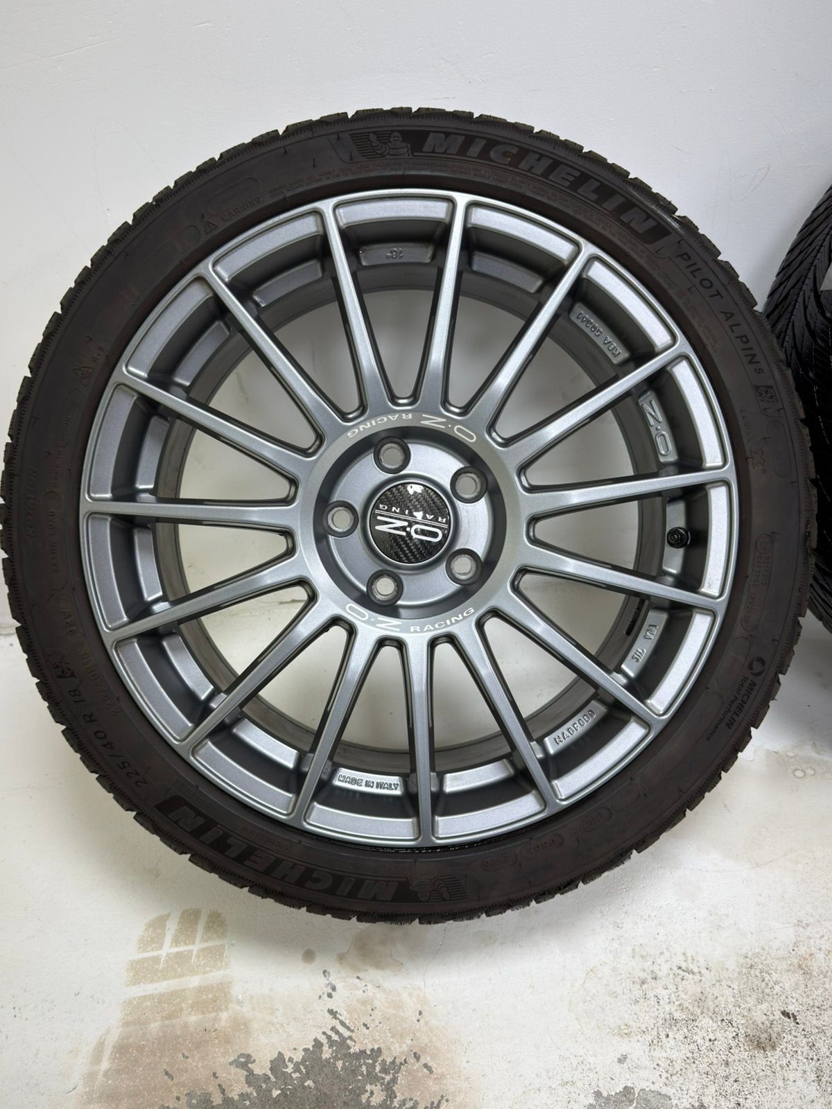Winterset OZ 18” + Michelin voor VW Golf 8/ Audi A3 etc., Ophalen, 18 inch, Gebruikt, Banden en Velgen