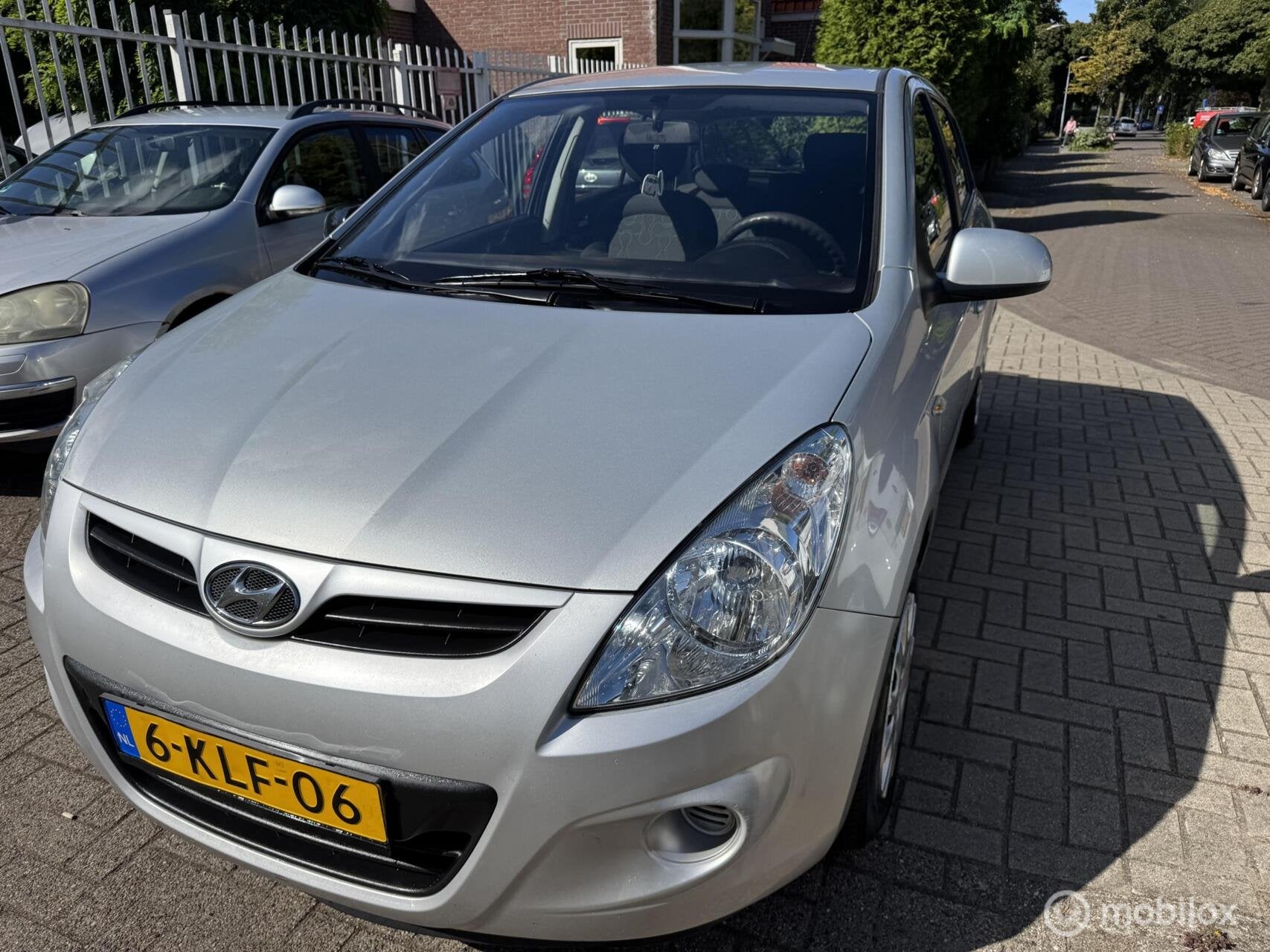 Hyundai i20 1.2i i-Drive, Auto's, Euro 5, 450 kg, 31 €/maand, 4 cilinders