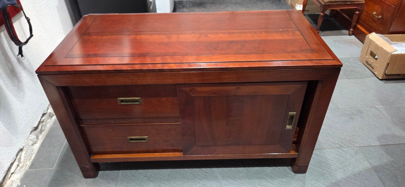 Klassiek dressoir/tv-meubel van mahoniehout, Ophalen, Gebruikt, Klassiek, Kersenhout