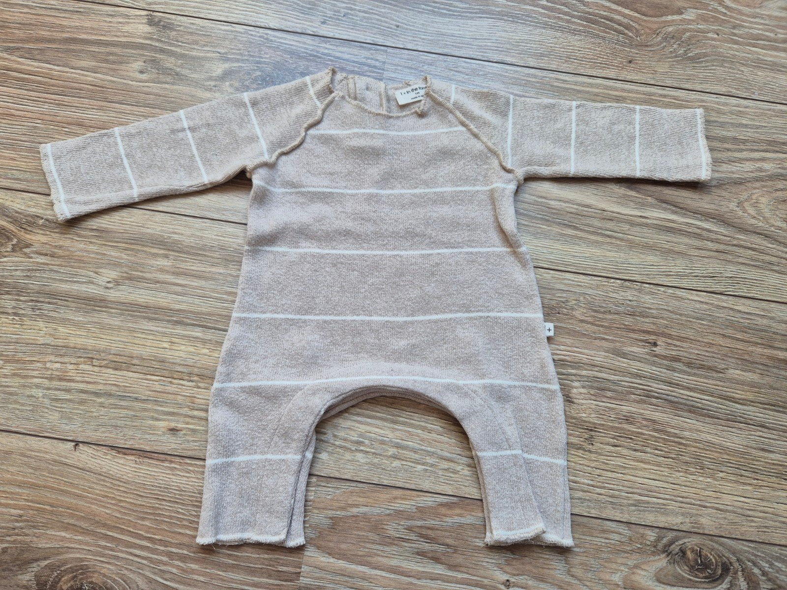 Beige pakje 1+ in the family maatje 56, Kinderen en Baby's, 1+ in the family, Ophalen of Verzenden, Zo goed als nieuw, Pakje