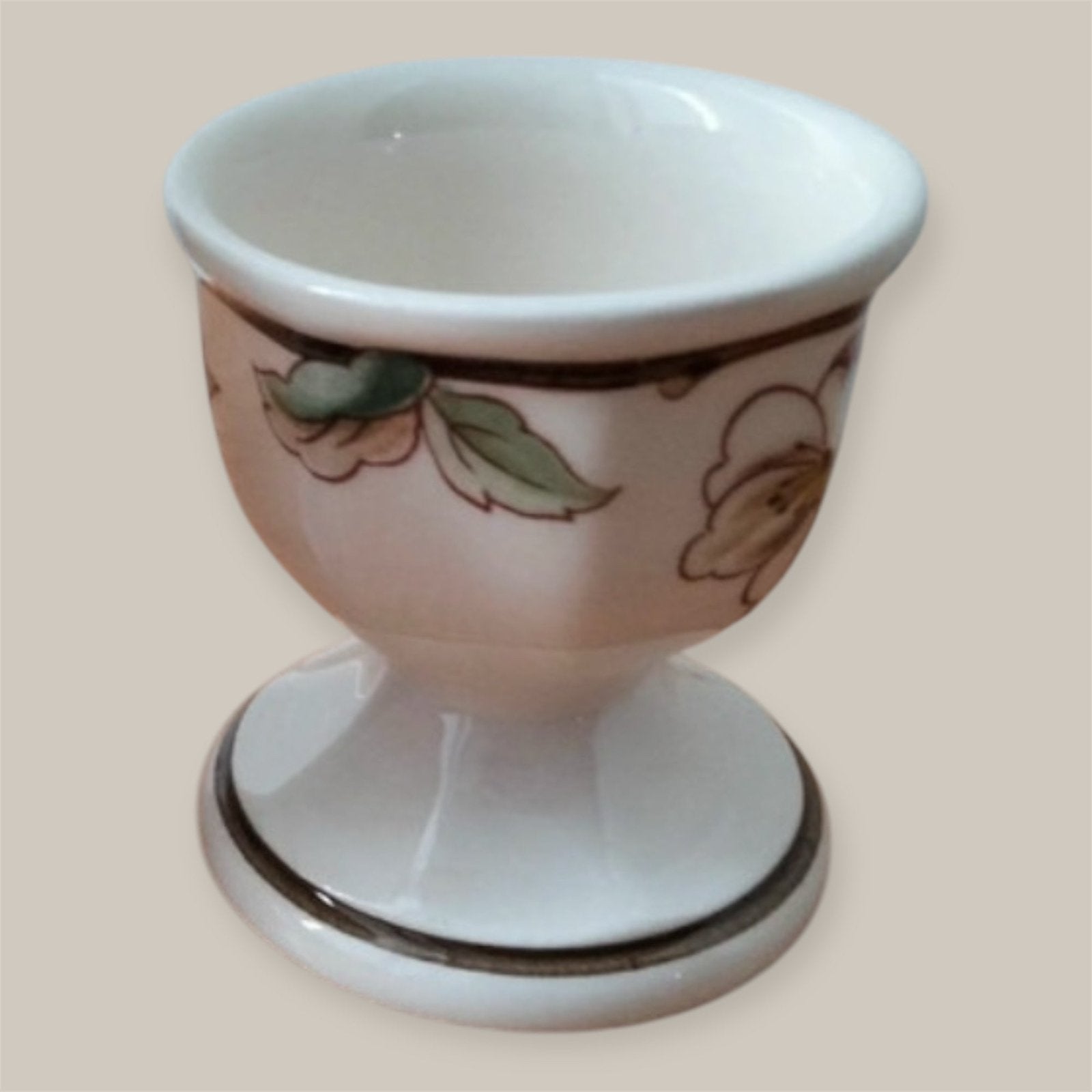 Villeroy & Boch vintage eierdop op voet izgst, Ophalen of Verzenden, Zo goed als nieuw, Porselein, Overige stijlen