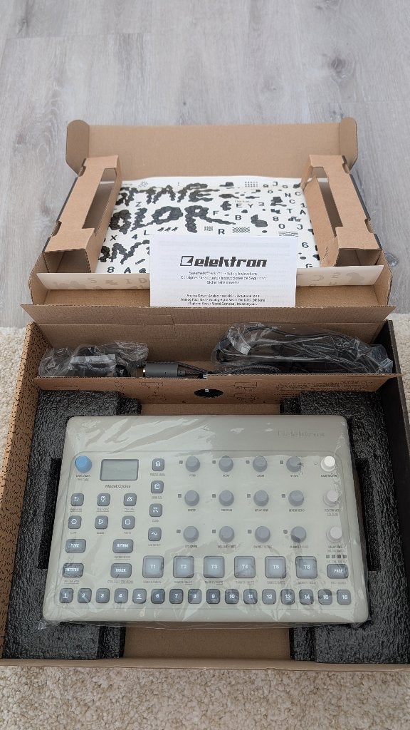 Elektron Model:Cycles FM Synthesizer & Groovebox, Muziek en Instrumenten, Overige aantallen, Zo goed als nieuw, Met midi-aansluiting