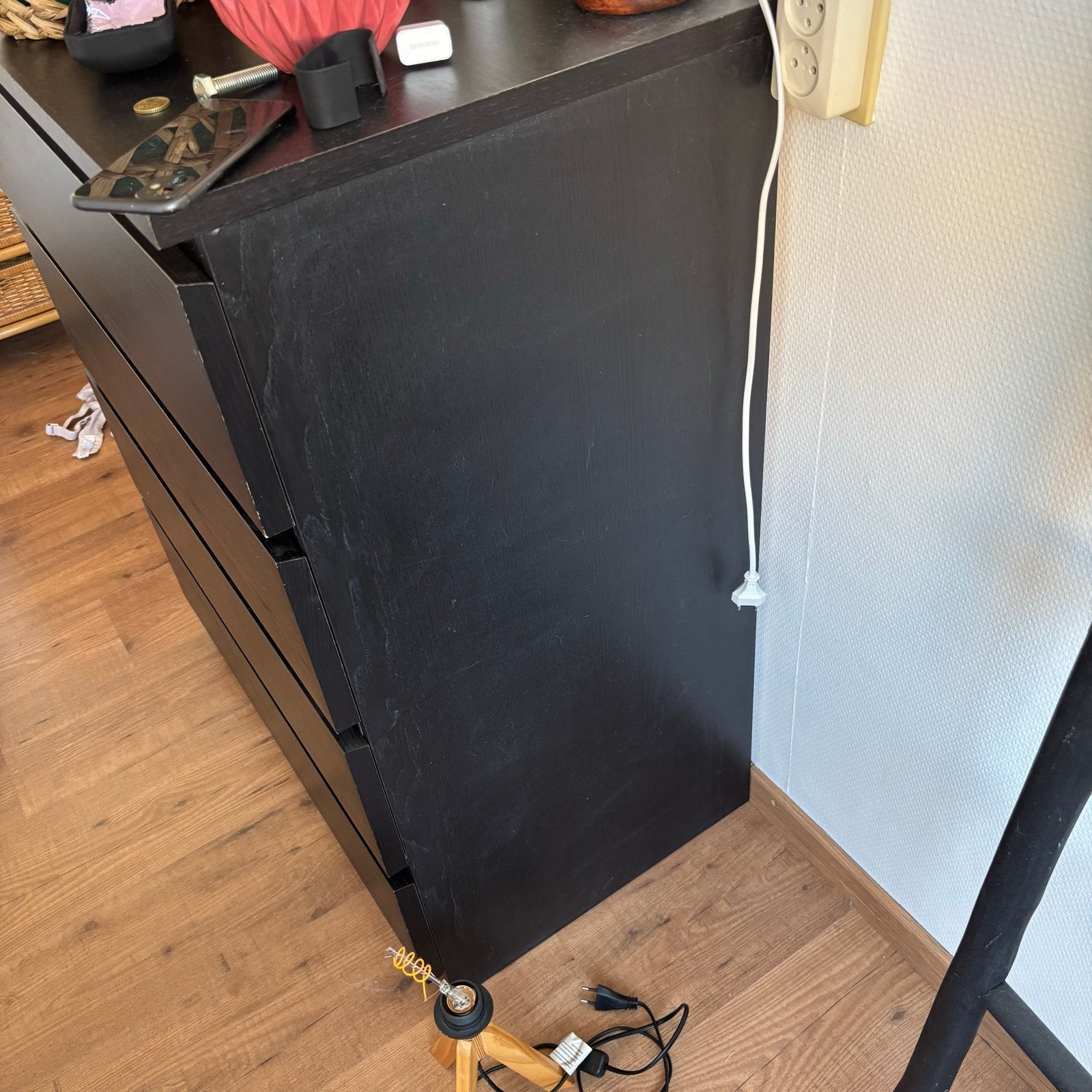 Zwarte ladekast, ongeveer 1 meter hoog, Ophalen, Gebruikt, 100 tot 150 cm