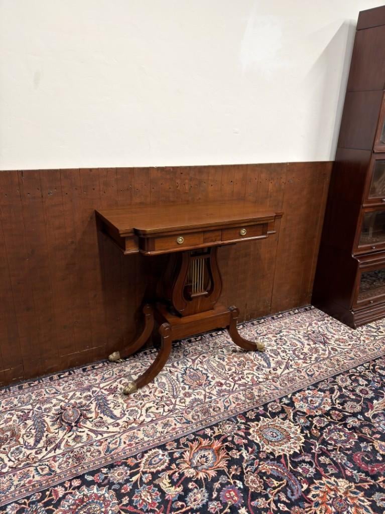 Klassiek Engelse Contrabas Sidetable, Ophalen