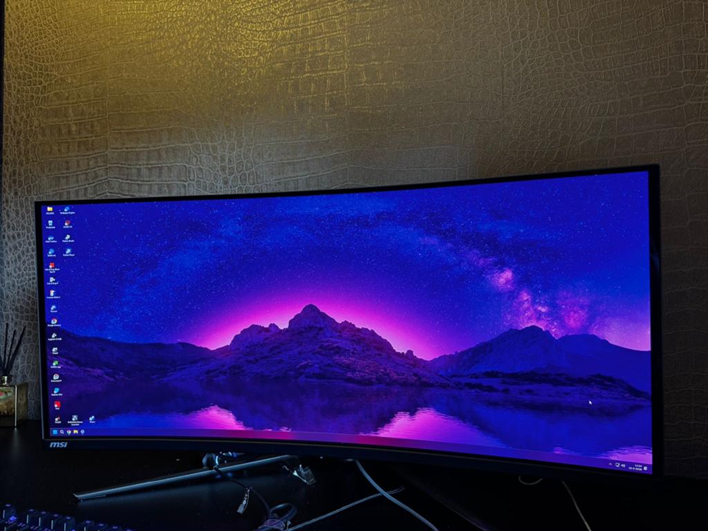 MSI MAG 341CQP QD-OLED - 34 inch Ultrawide, Computers en Software, Monitoren, Curved, Minder dan 1 ms, Zo goed als nieuw, Overige typen