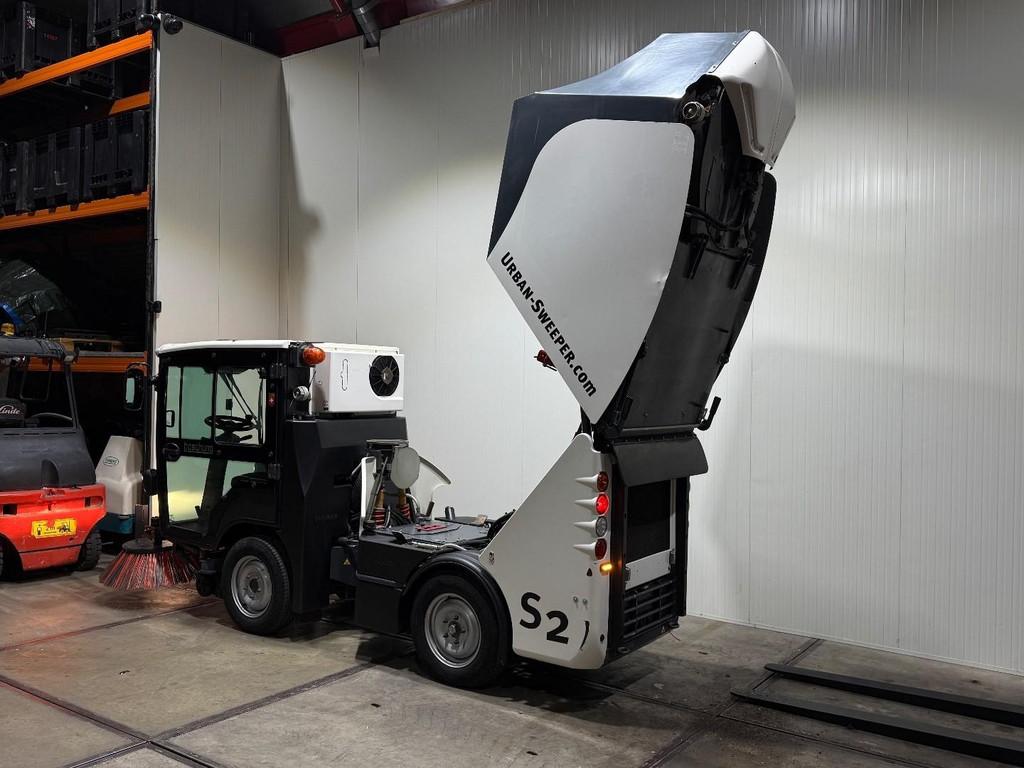 Boschung S2 Straatveger Diesel Hoogkieper 2800UUR! HL1164