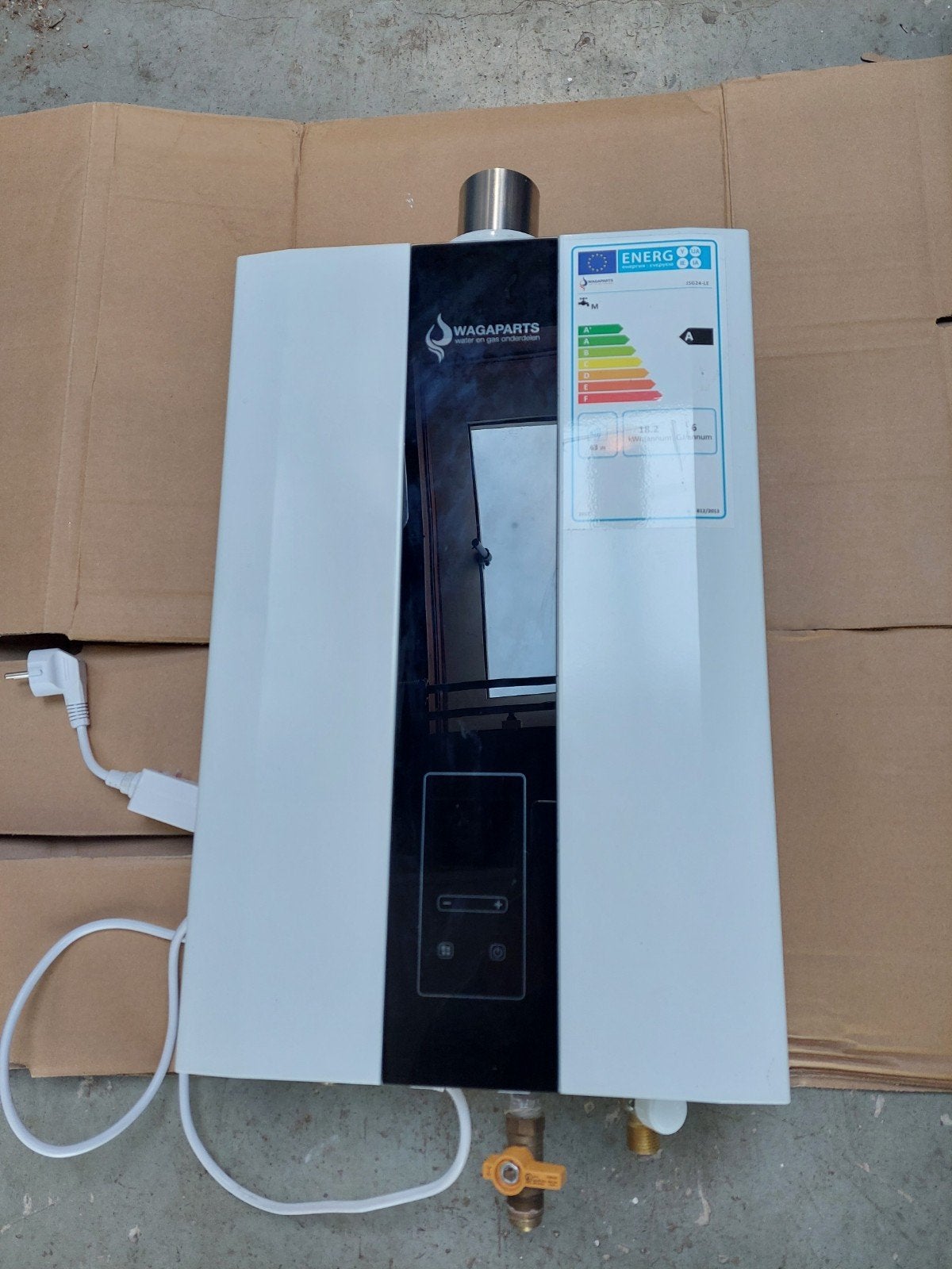 Wagaparts Geiser - Nieuw in doos, Doe-het-zelf en Verbouw, Aardgas, Ophalen of Verzenden, Minder dan 3 jaar oud, Minder dan 20 liter