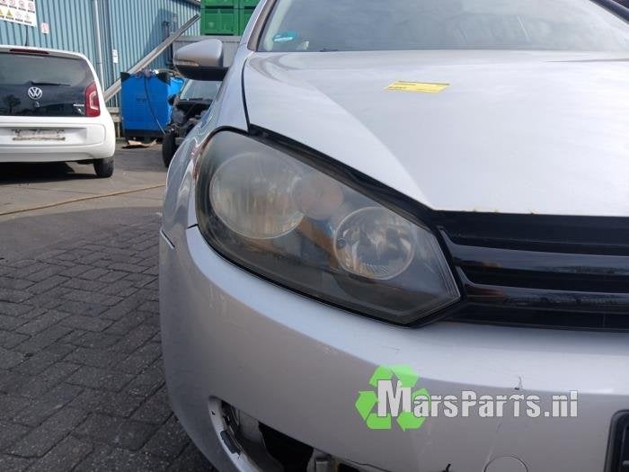 Koplamp rechts van een Volkswagen Golf, Auto-onderdelen, Verlichting, Gebruikt, -, Volkswagen, -