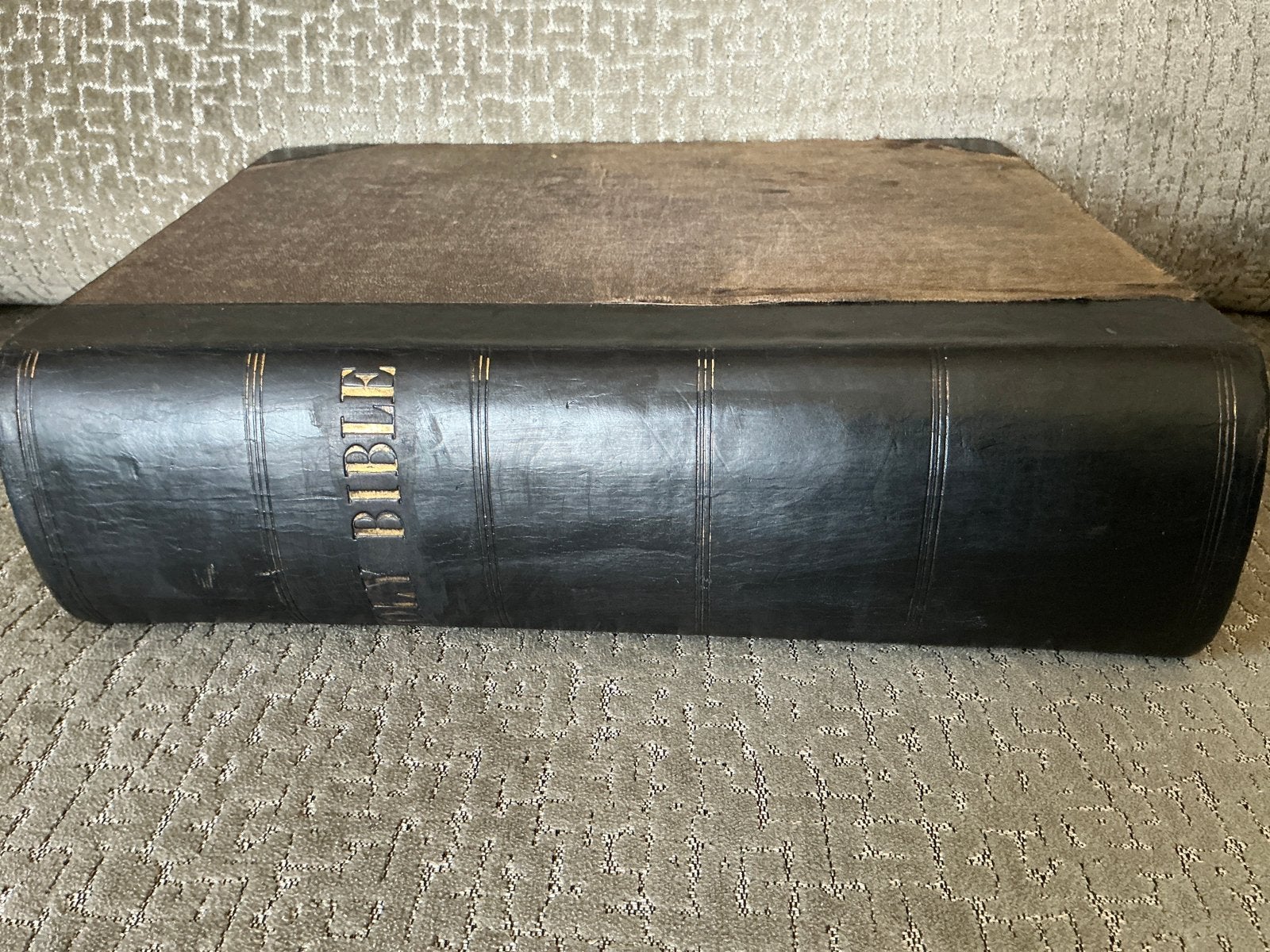 Holy Bijbel 19e eeuw, Ophalen of Verzenden