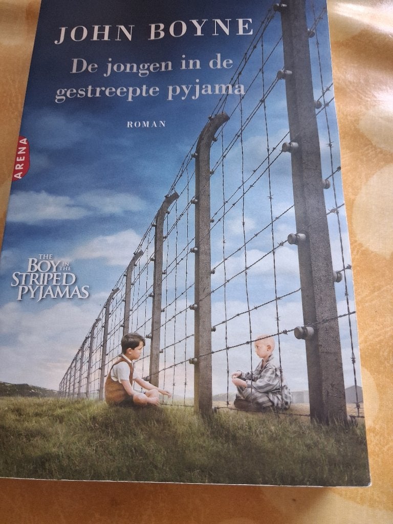De jongen in de gestreepte pyama - John Boyne, Ophalen of Verzenden, Gelezen, John Boyne
